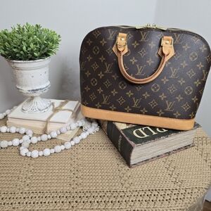 Louis Vuitton Alma